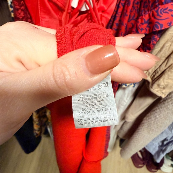 MESHKI Cassie Cut Out MIDI Dress - Picture 9 of 9